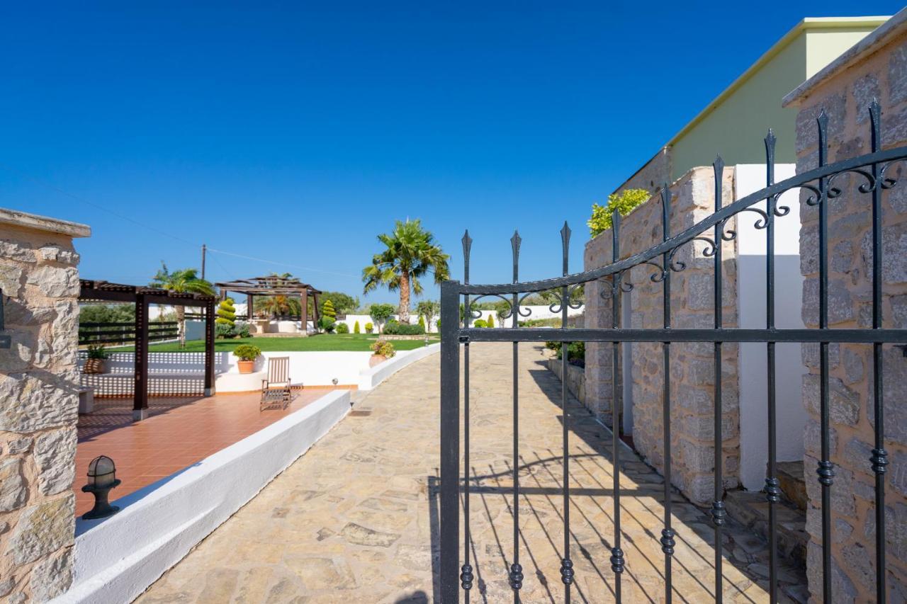 Georgia'S Apartments Kouremenos Beach Anevato المظهر الخارجي الصورة